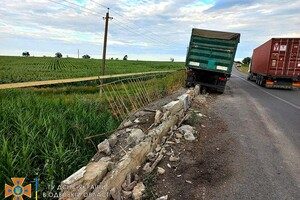 Ликвидация ракетного удара и утопленник: как прошли сутки у одесских спасателей