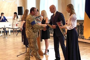 Сняли клип и возложили цветы: как в Одессе отмечают День Независимости 