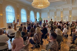 Сняли клип и возложили цветы: как в Одессе отмечают День Независимости 