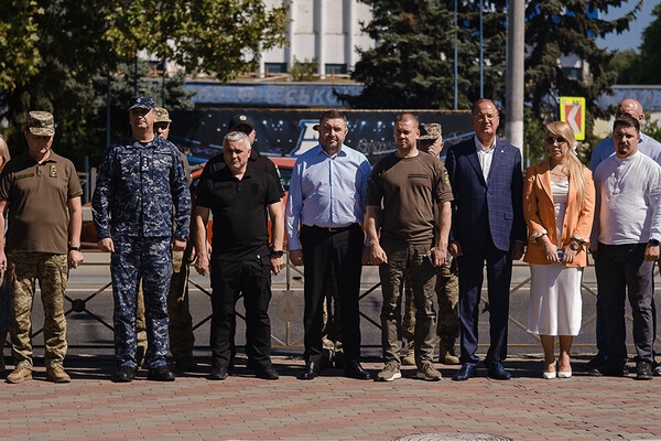 В парке Победы открыли аллеи назвали в честь подразделений Сил обороны