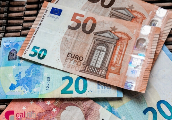 Курс валют в Украине 7 мая 2024 года: сколько стоит доллар и евро